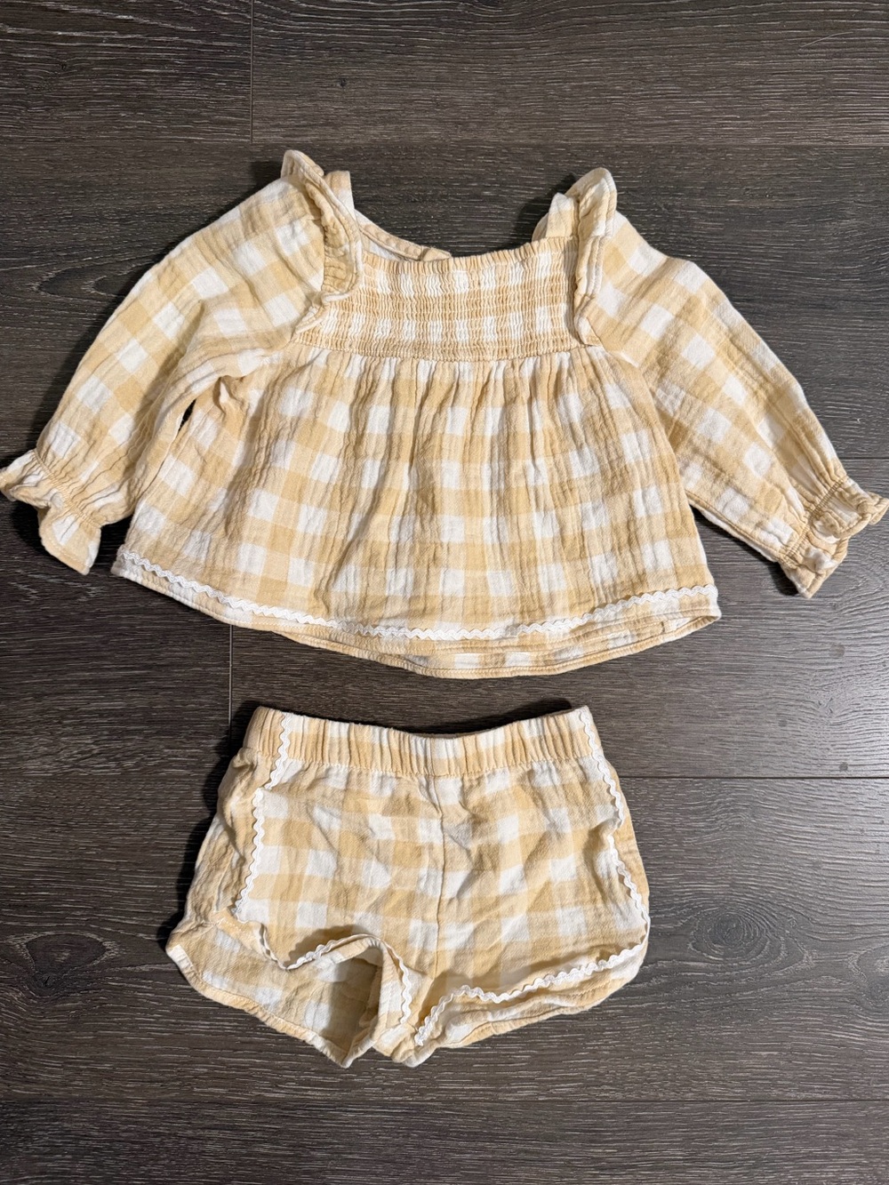 cloud island Cream Gingham Smocked Top & Shorts Set
